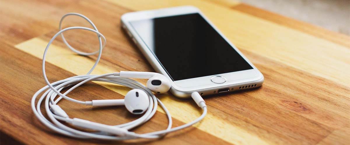 koptelefoon direct aansluiten op iPhone 6S